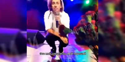 Максим Галкин на концерте метко поставил на место известного путиниста: "Идите за российским кораблем"
Максим Галкин на концерте метко поставил на место известного путиниста: "Идите за российским кораблем"