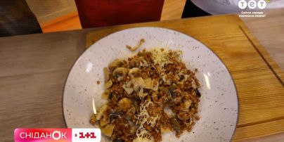 Запеченное ризотто с курицей и грибами: быстрый рецепт
Запеченное ризотто с курицей и грибами: быстрый рецепт