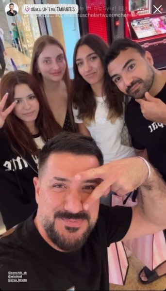 Экс-муж Ани Лорак показал, как с их 13-летней дочерью поразвлекался в Дубае
Экс-муж Ани Лорак показал, как с их 13-летней дочерью поразвлекался в Дубае