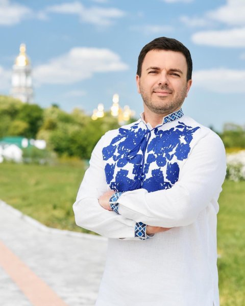 Известный украинский ведущий высказался о предложениях от политиков: "Было до десяти раз"
Известный украинский ведущий высказался о предложениях от политиков: "Было до десяти раз"