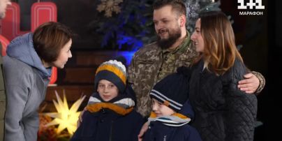 Козловский с женой восхитили фото своего 10-месячного сына в вышиванке
Козловский с женой восхитили фото своего 10-месячного сына в вышиванке