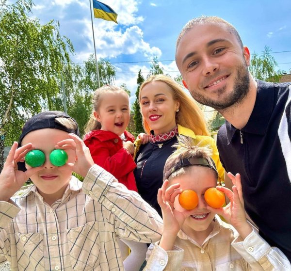 Alyosha откровенно рассказала о семейном кризисе с Тарасом Тополей: "Я не могла больше"
Alyosha откровенно рассказала о семейном кризисе с Тарасом Тополей: "Я не могла больше"