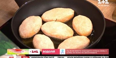 Куриные зразы с грибами: рецепт горячего блюда, которое понравится всем
Куриные зразы с грибами: рецепт горячего блюда, которое понравится всем