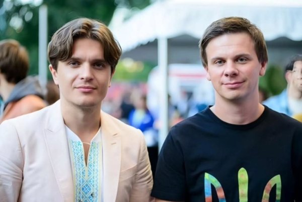 Анатолий Анатолич показался с Дмитрием Комаровым и раскрыл, куда исчез ведущий
Анатолий Анатолич показался с Дмитрием Комаровым и раскрыл, куда исчез ведущий