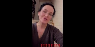 Астафьева показала себя в 3-летнем возрасте и повторила новогодний костюм снежинки из детского сада
Астафьева показала себя в 3-летнем возрасте и повторила новогодний костюм снежинки из детского сада