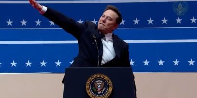 Ефросинина прокомментировала образ Мелании Трамп и показала свое фото с забавным головным убором
Ефросинина прокомментировала образ Мелании Трамп и показала свое фото с забавным головным убором