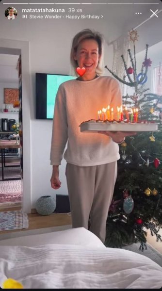 Дочь Елены Мозговой показала, как возлюбленная со своими детьми нежно поздравила ее с 31-летием
Дочь Елены Мозговой показала, как возлюбленная со своими детьми нежно поздравила ее с 31-летием
