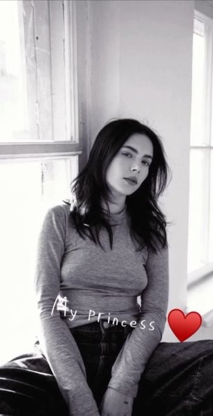 Елена Кравец восхитила новыми фото 21-летней дочери-красавицы: "Моя принцесса"
Елена Кравец восхитила новыми фото 21-летней дочери-красавицы: "Моя принцесса"
