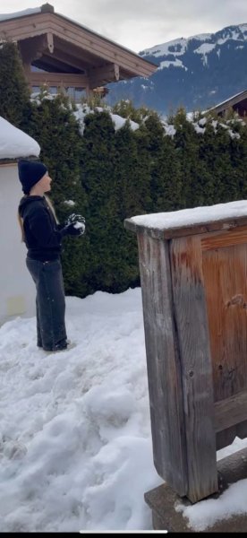 Максим Галкин показал, как проводит зимние каникулы с заметно подросшими двойняшками от Пугачевой
Максим Галкин показал, как проводит зимние каникулы с заметно подросшими двойняшками от Пугачевой