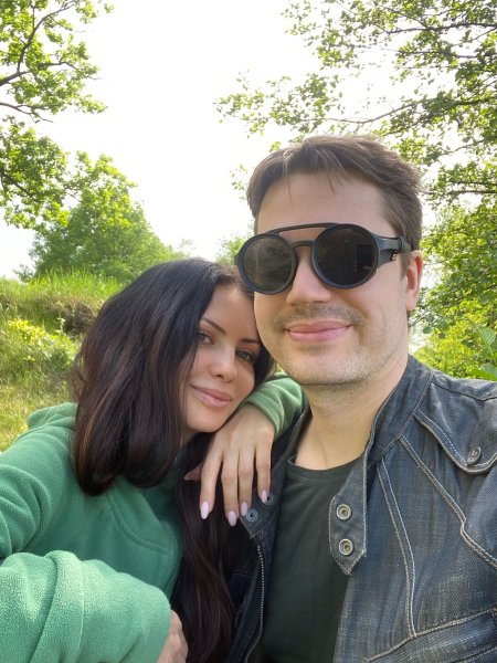 Певица Lama призналась, как мама младшего на 18 лет возлюбленного отреагировала на нее: "Была шокирована"
Певица Lama призналась, как мама младшего на 18 лет возлюбленного отреагировала на нее: "Была шокирована"