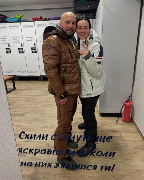 Соломия Витвицкая с возлюбленным-военным показалась на романтических фото в горах
Соломия Витвицкая с возлюбленным-военным показалась на романтических фото в горах