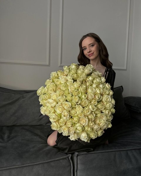 Звезда "Школы" Кудашова рассекретила отношения со старшим на 10 лет возлюбленным и заговорила о ревности
Звезда "Школы" Кудашова рассекретила отношения со старшим на 10 лет возлюбленным и заговорила о ревности