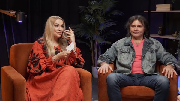 Ольга Сумская призналась, как поцеловалась в губы с Козловским и как потом на нее обижался муж
Ольга Сумская призналась, как поцеловалась в губы с Козловским и как потом на нее обижался муж