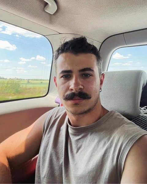 Константин Грубич показал своего 28-летнего сына и публично обратился к нему
Константин Грубич показал своего 28-летнего сына и публично обратился к нему