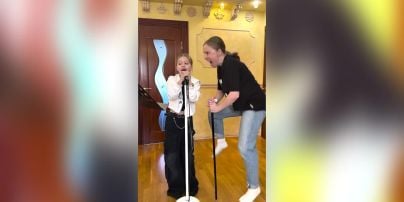 Леди Гага трогательно отреагировала на видео маленькой украинки, которая перепела ее новую песню
Леди Гага трогательно отреагировала на видео маленькой украинки, которая перепела ее новую песню
