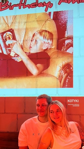 Дочь Ирины Горовой полностью показала мужа и рассекретила оригинальный сюрприз ему на юбилей
Дочь Ирины Горовой полностью показала мужа и рассекретила оригинальный сюрприз ему на юбилей