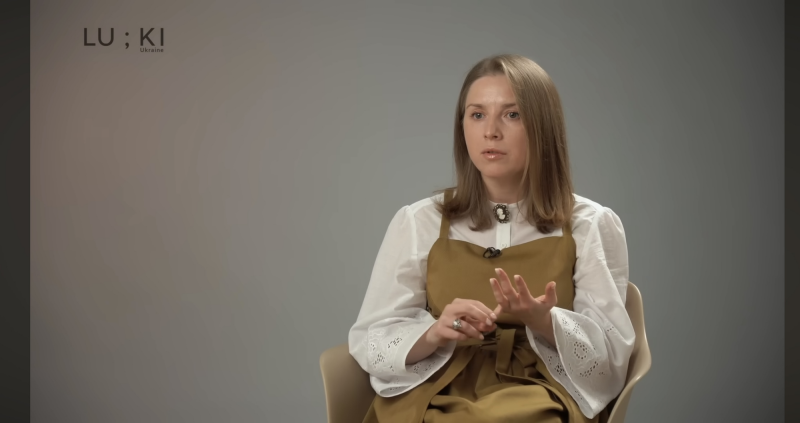 "Меня это раздражает". Преподавательница вокала нашла общее в Наде Дорофеевой и Анне Тринчер