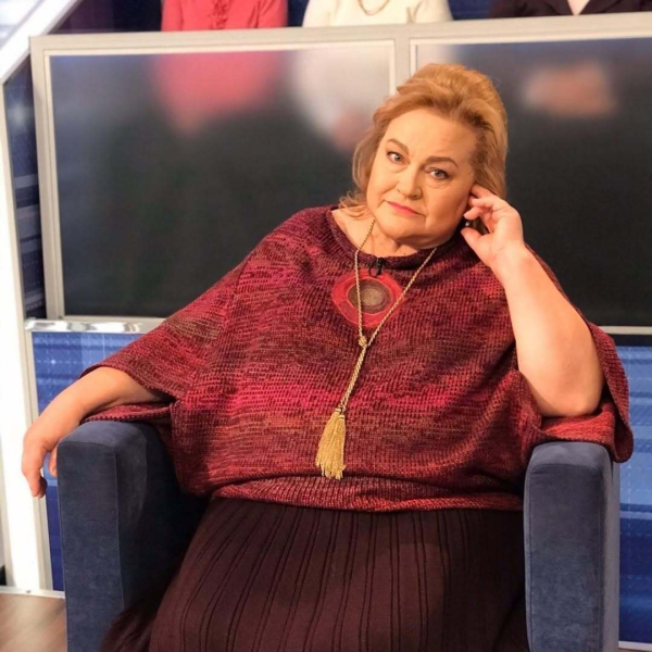 "У нас были квартиры": 68-летняя народная артистка Украины Нина Набока удивила, почему живет со студентом в "гостинке"