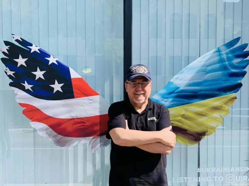 Передают на ВСУ сотни авто и тысячи долларов: народный артист Украины намекнул на ложь украинских звезд за границей