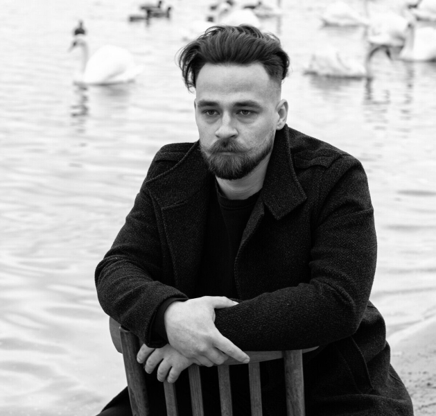 "Надо готовиться к новой войне". Актер-воин Даниил Мирешкин – о родном Донбассе, смене имени и единственном пути к победе