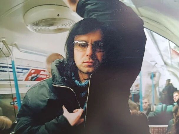Святославу Вакарчуку – 50: как выглядел лидер "Океана Эльзы" до того, как обрезал длинные волосы и стал легендой украинской сцены