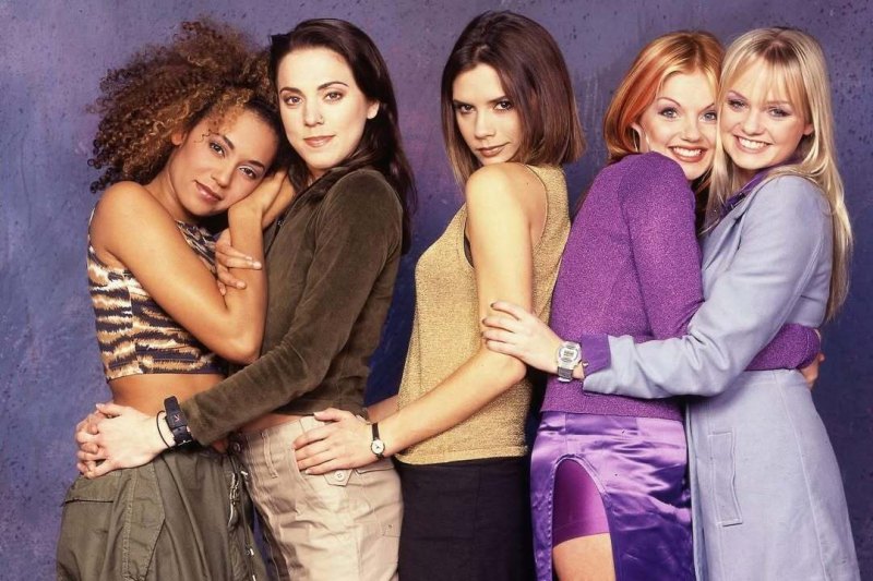 Виктория Бекхэм отказалась воссоединиться со Spice Girls в честь 30-летия дебютного сингла: в чем причина