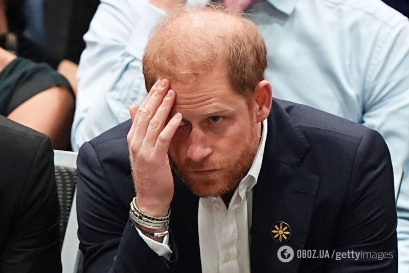 Королевский эксперт назвал причину, почему "запасного" принца Гарри и его жену должны лишить титулов