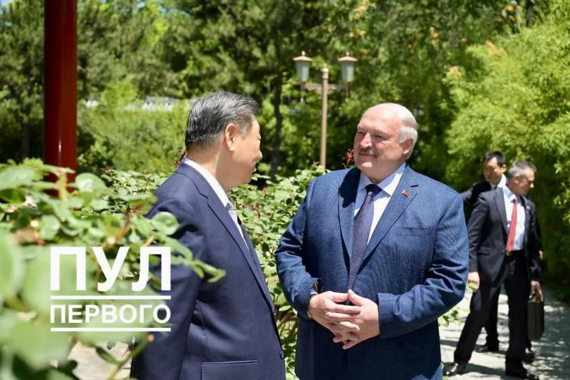 Лукашенко надумал засватать дочь Си Цзиньпина за своего 20-летнего сына: откуда взялись слухи и что известно о непубличной "невесте"