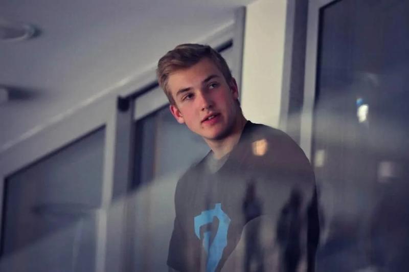 Лукашенко надумал засватать дочь Си Цзиньпина за своего 20-летнего сына: откуда взялись слухи и что известно о непубличной "невесте"