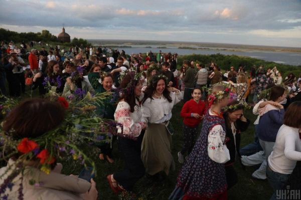 У мальовничому селі Витачів під Києвом відсвяткували Івана Купала (фоторепортаж) У мальовничому селі Витачів під Києвом відсвяткували Івана Купала (фоторепортаж)
