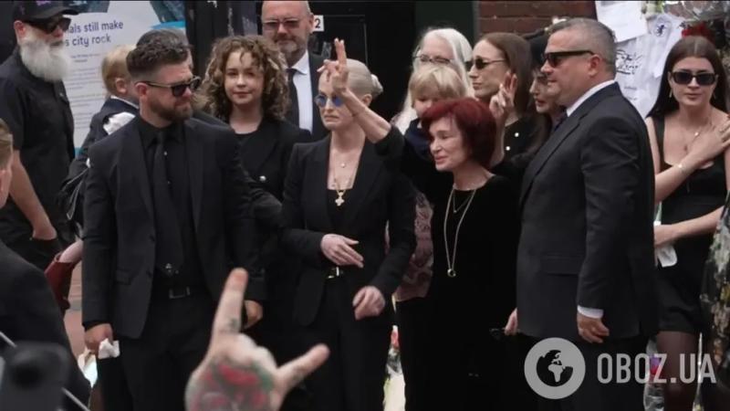 Размах похорон впечатляет: как прошло прощание с Оззи Осборном, на которое снесли тысячи последних подарков