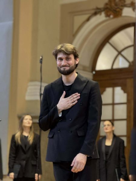 Звезда хора "Гомон" Вадим Яценко рассмеялся от вопроса о Наде Дорофеевой: мы не будем этим заниматься