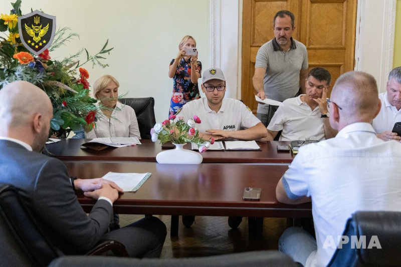 Компания основателя Atlas Weekend стала управителем Октябрьского дворца в Киеве: какие изменения ждут МЦКИ