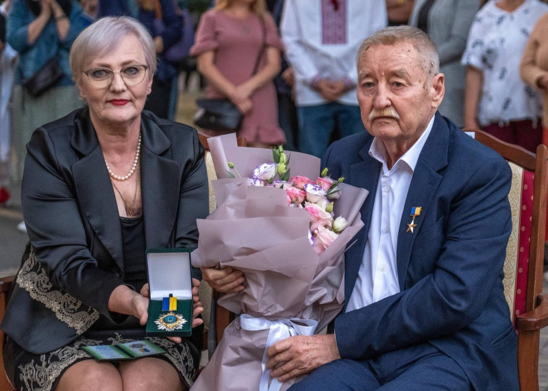 "Витя, ты мне скажи: как так случилось?" Последний разговор Поклада с Ющенко о войне и пророческие слова композитора перед уходом