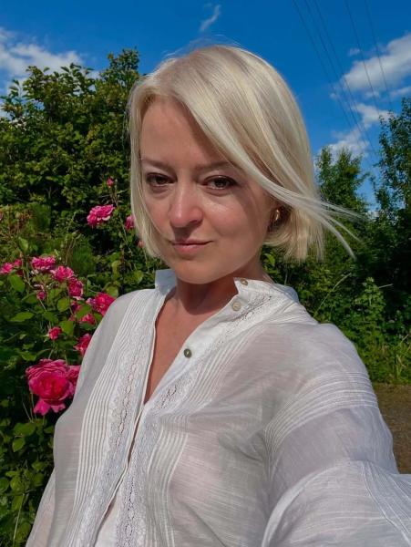 "Мы едем в опасность": заслуженная артистка Украины вспомнила, как учительница запугивала детей перед поездкой во Львов во времена СССР