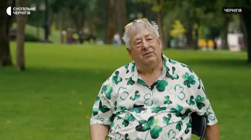 "Ребенок, старый дед будет твою девушку веселить?" Ведущий "Миколиної погоди" рассказал о курьезном случае с фанатом в магазине