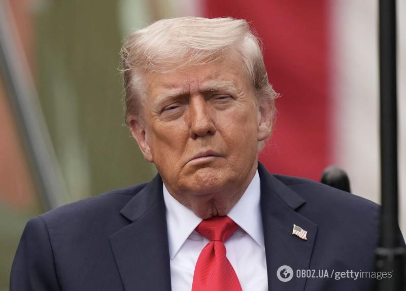 "Похоже на инсульт": новые фото Трампа вблизи вызвали беспокойство в США