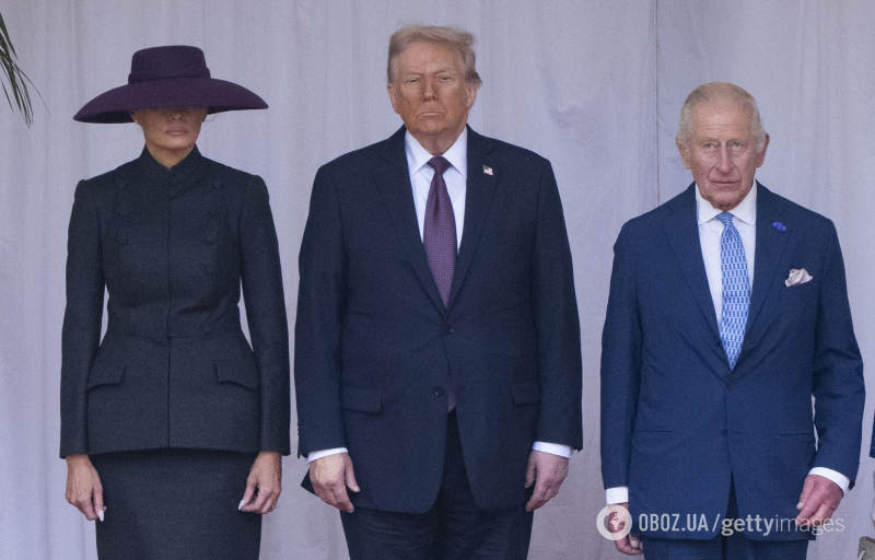 В сети подняли на смех Меланию Трамп, которая встретилась с королевской семьей в непрактичном образе: что с ним не так. Фото