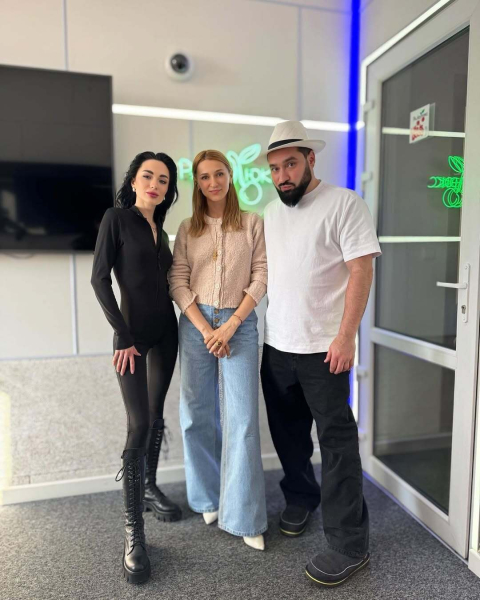 За некоторых платят "папики": ведущий Женя Фешак рассекретил, сколько стоит "пропихнуть" свою песню на радио
