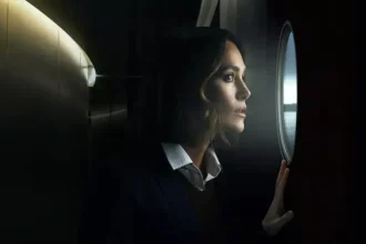 Где посмотреть фильм «Женщина из каюты №10", который набирает популярность среди украинцев
