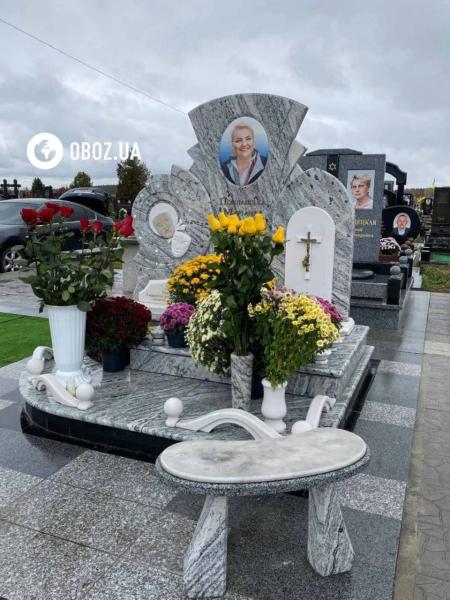 Сестра Марины Поплавской показала памятник артистке, из-за которого спорила с "Дизель Студио"