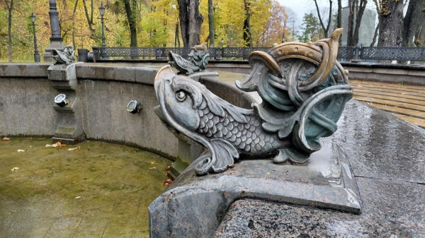 Яскраві фарби та мальовничі краєвиди: чим восени вражає Володимирська гірка у Києві (фото) Яскраві фарби та мальовничі краєвиди: чим восени вражає Володимирська гірка у Києві (фото)