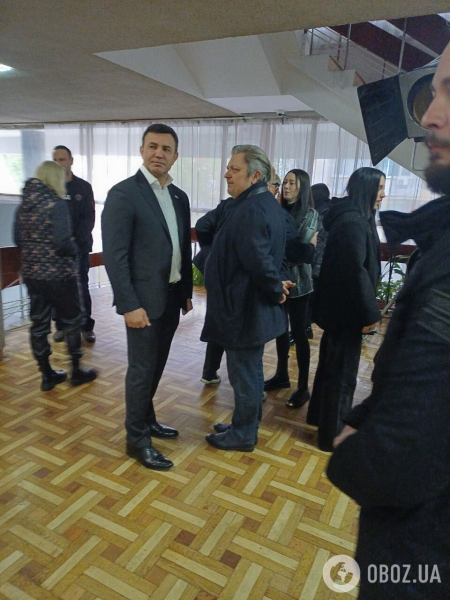 На прощании с "Дизелем" заметили скандального нардепа Тищенко. Эксклюзивные фото