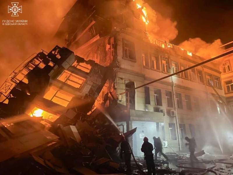 "В этой ужасной войне думаю об Одессе". Звезда "Криминального чтива" – о роли украинского врача, настоящем Брюсе Уиллисе и съемках с россиянином