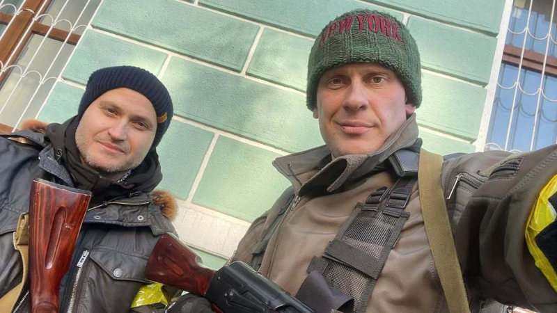 "А в Киеве что, мало ждунов?" Актер и военный Алексей Тритенко – о хитрости выжидателей, черном юморе на фронте и бывших звездных женах