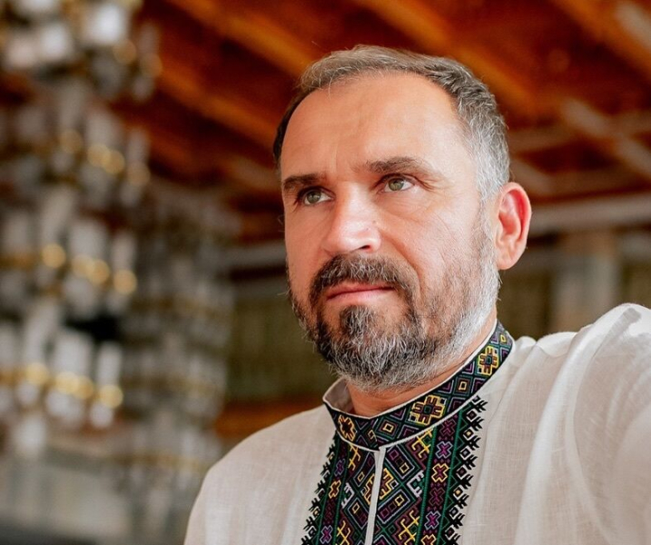 "Я не мог произнести "здравствуйте". Известный режиссер рассказал о жизни в русифицированном Киеве: через три года вернулся домой