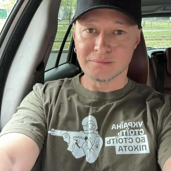 "Зачем за них хвататься?" Андрей Хлывнюк назвал причину, почему не будет переводить русскоязычные хиты "Бумбокса"