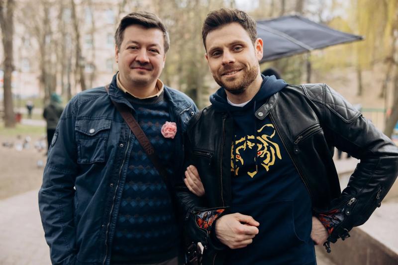 "Ховаючи колишню": что известно о новом украинском сериале от SWEET.TV и почему его стоит посмотреть