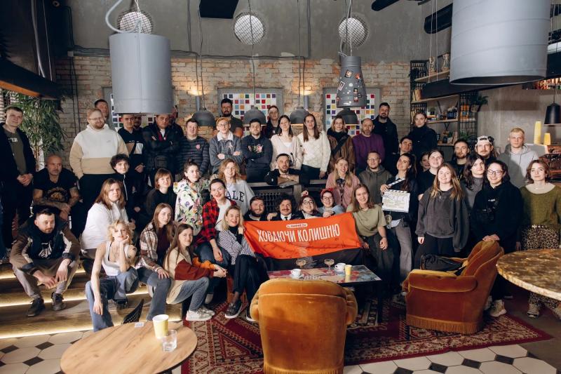 "Ховаючи колишню": что известно о новом украинском сериале от SWEET.TV и почему его стоит посмотреть