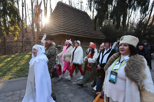 "Різдво в гаю": у Львові стартував фестиваль різдвяних традицій (фото) "Різдво в гаю": у Львові стартував фестиваль різдвяних традицій (фото)